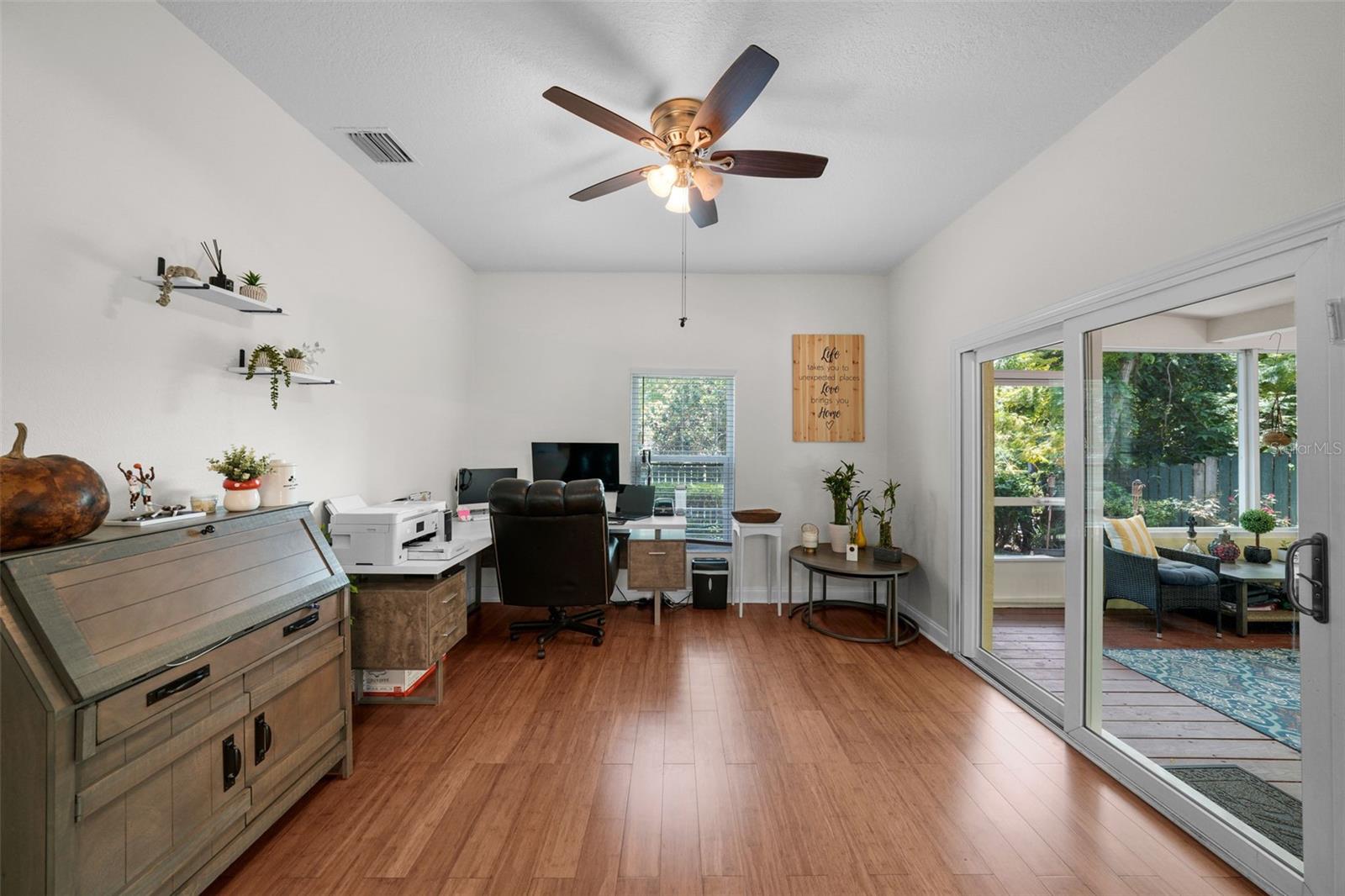 1885 PALM DR