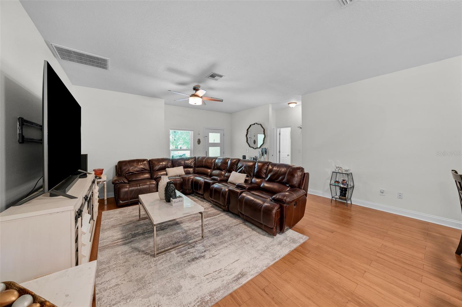 1885 PALM DR