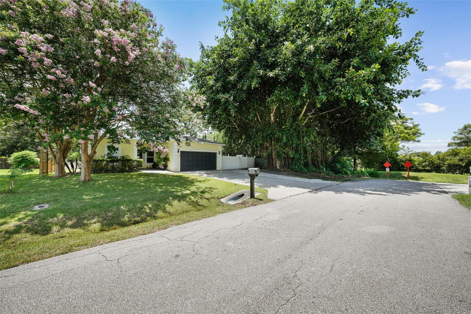 1885 PALM DR