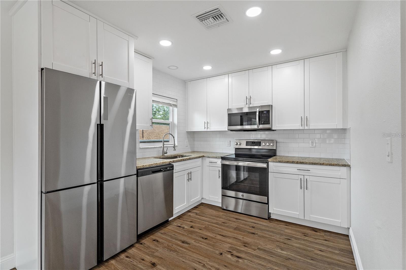 1212 22ND AVE S