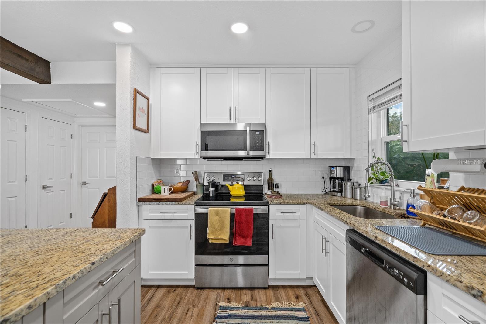 1212 22ND AVE S
