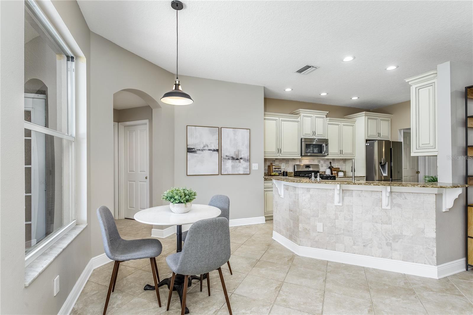 10112 KINGSBRIDGE AVE