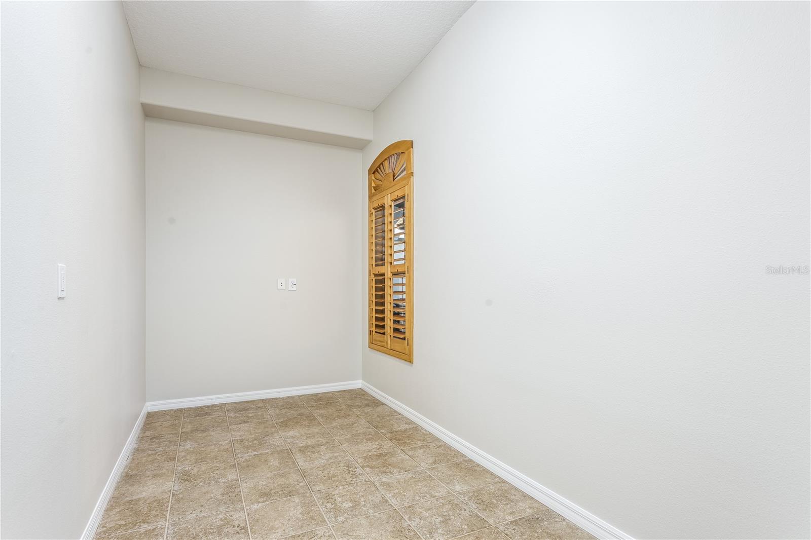11938 ROYCE WATERFORD CIR