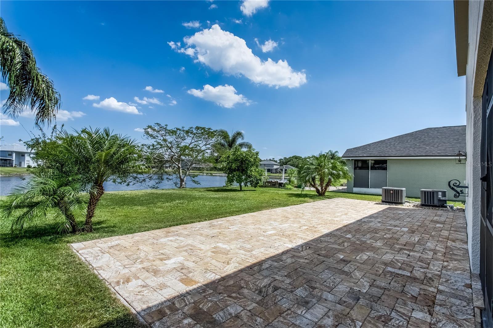 8518 TIDAL BAY LN