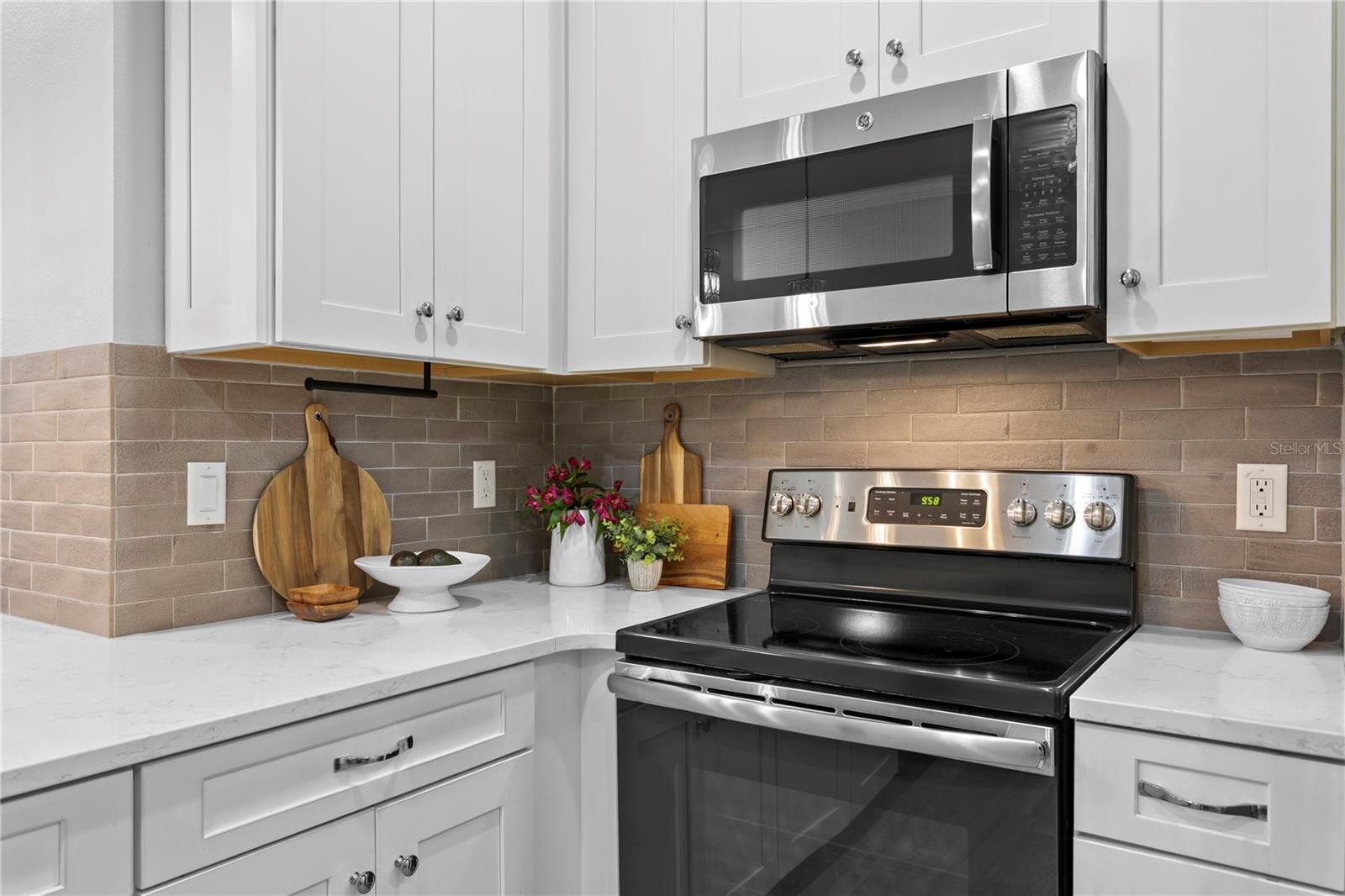 11506 CROWNED SPARROW LN