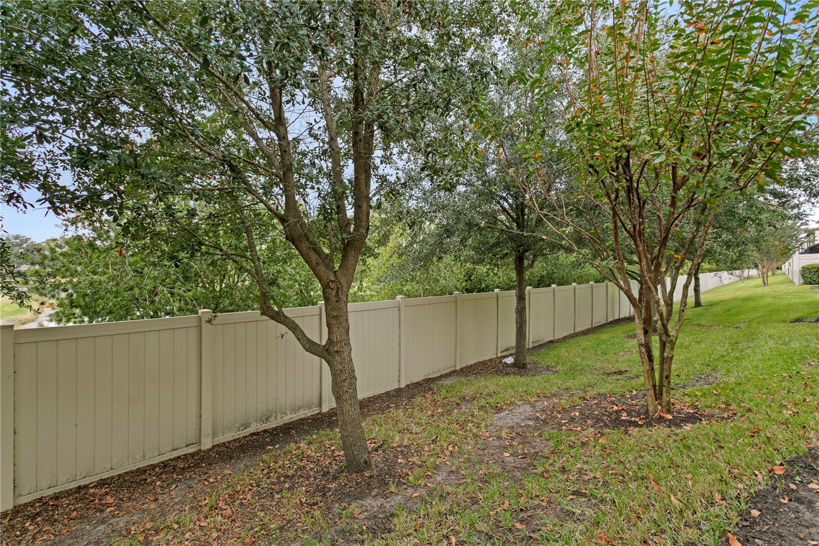 11506 CROWNED SPARROW LN