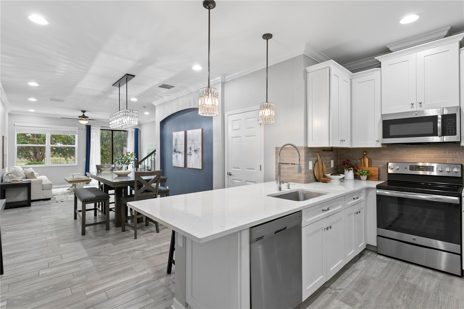 11506 CROWNED SPARROW LN