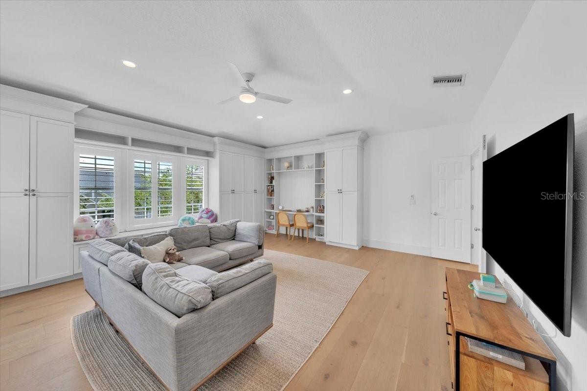 14639 CHATSWORTH MANOR CIR