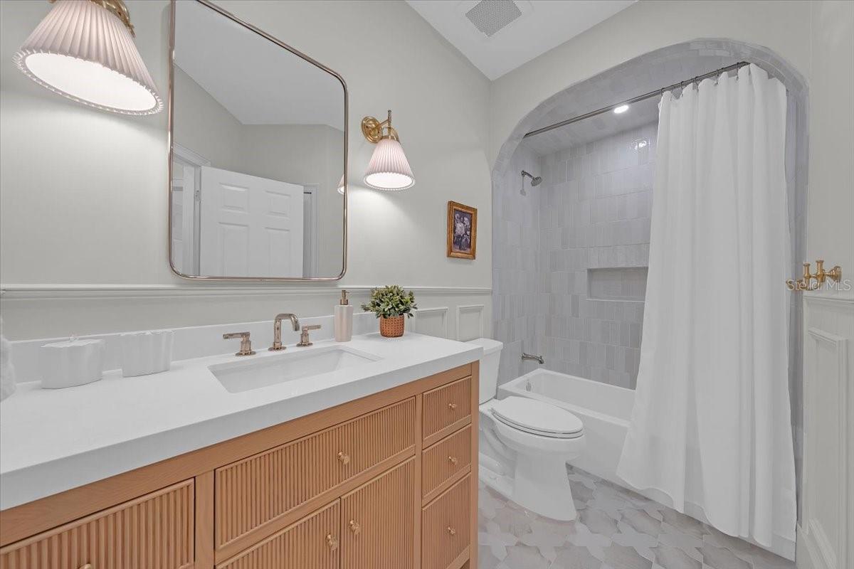 14639 CHATSWORTH MANOR CIR