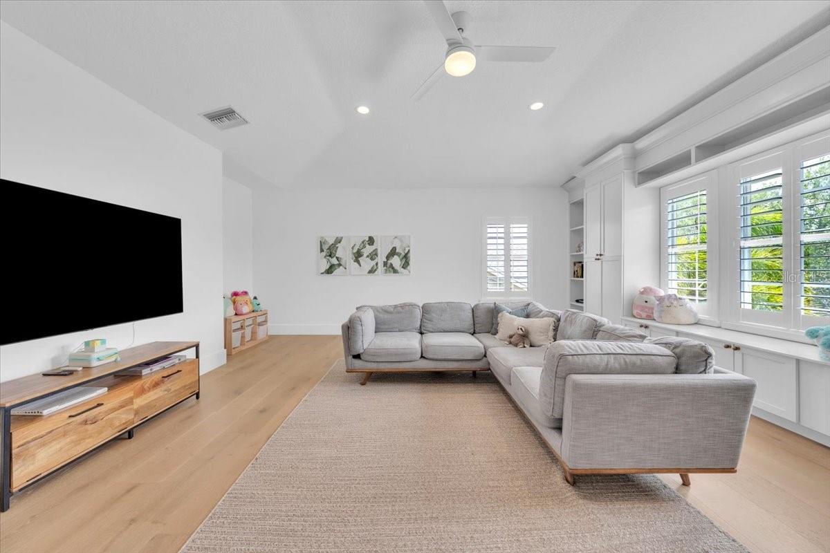 14639 CHATSWORTH MANOR CIR