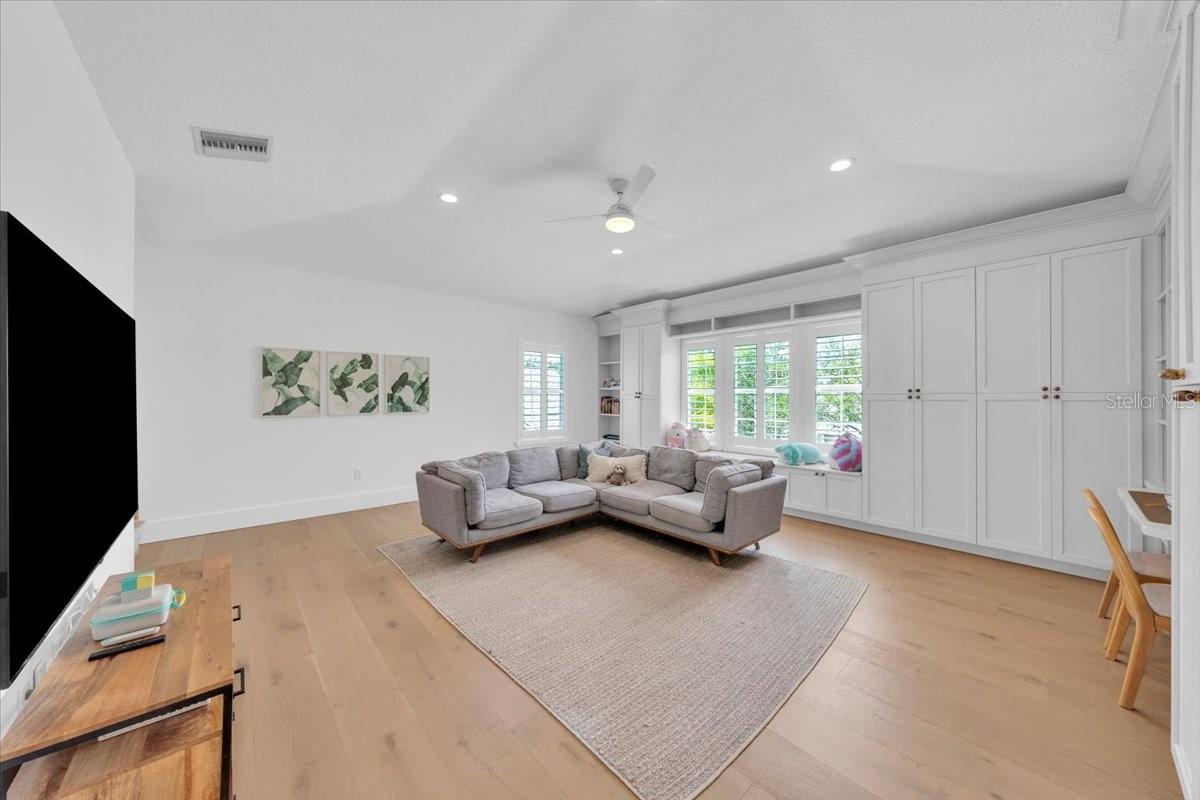 14639 CHATSWORTH MANOR CIR