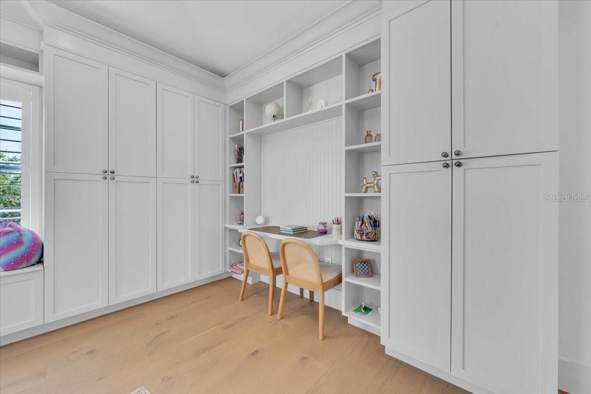 14639 CHATSWORTH MANOR CIR