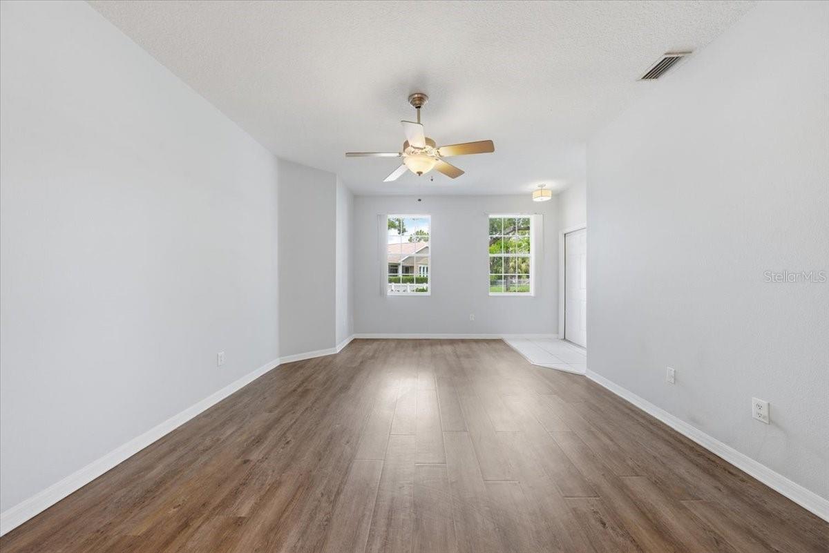 9508 W PARK VILLAGE DR #107