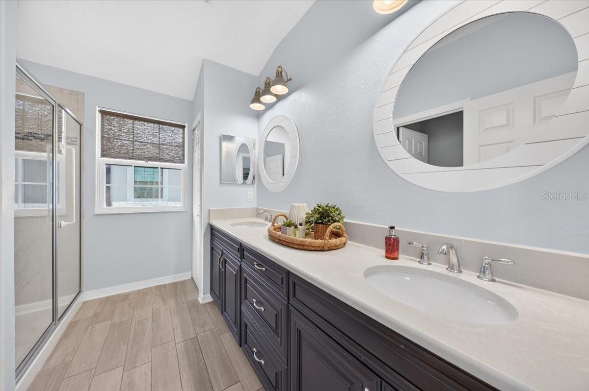 11528 CROWNED SPARROW LN