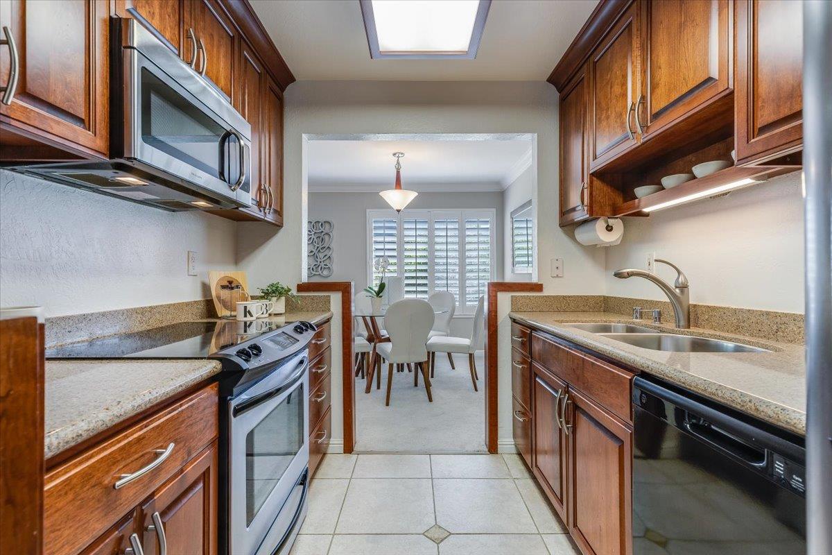 3392 Brittan Avenue 4