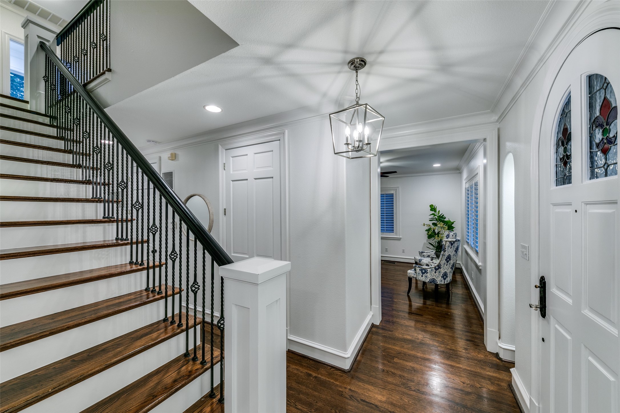 2909 Fondren Drive