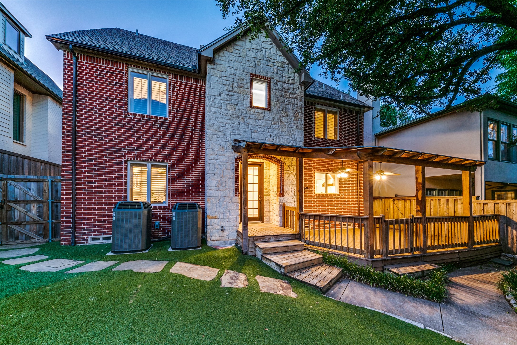 2909 Fondren Drive