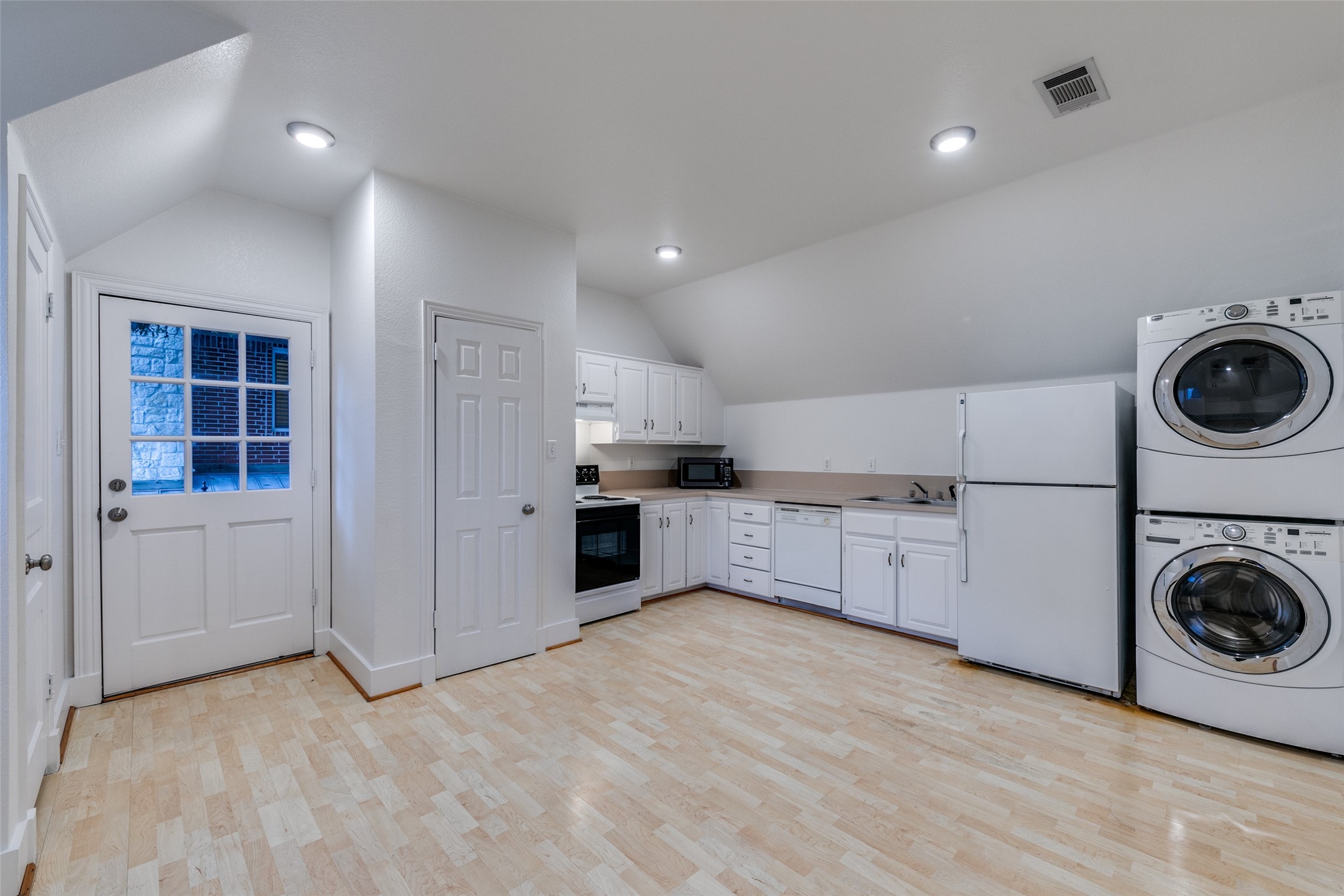 2909 Fondren Drive