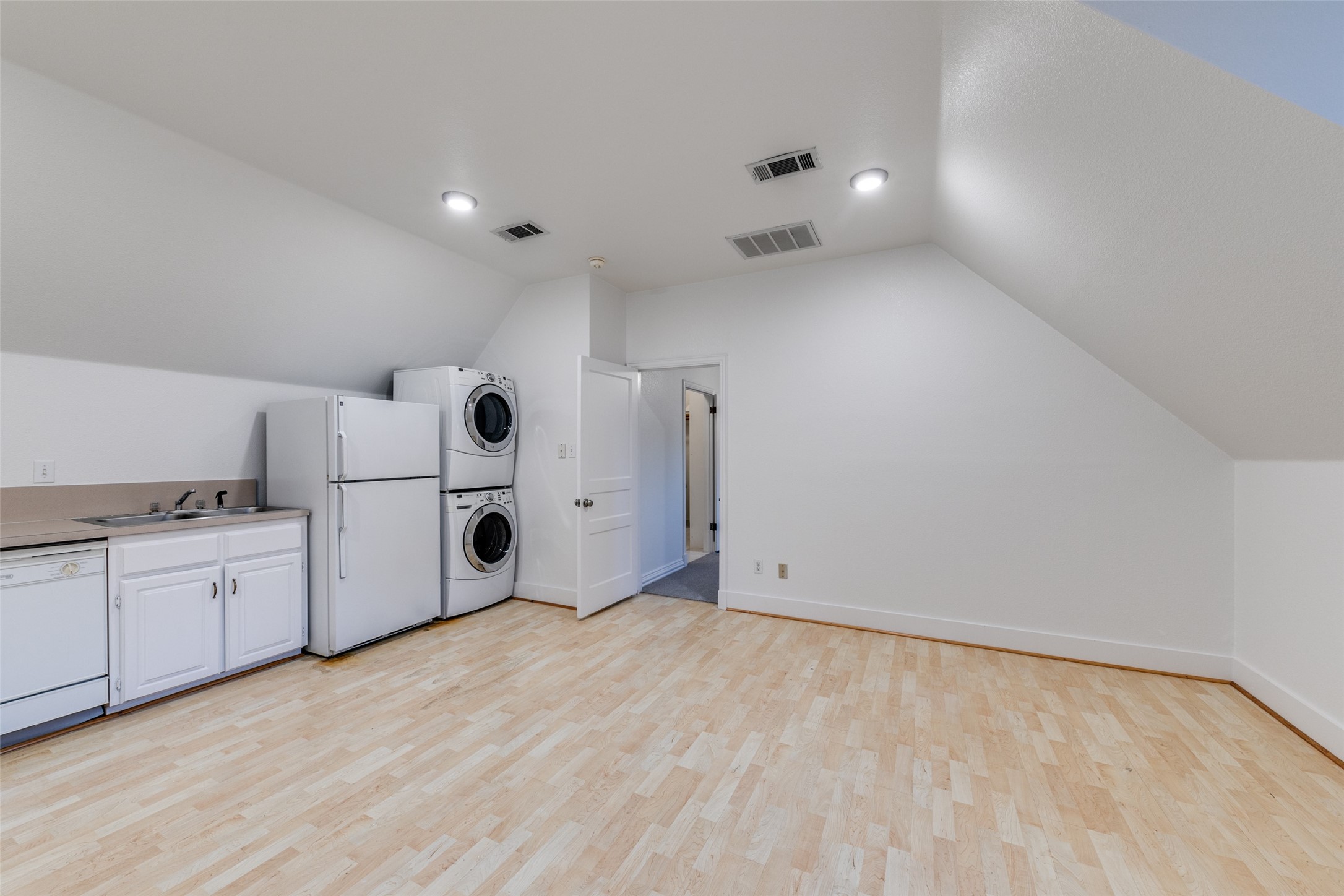 2909 Fondren Drive