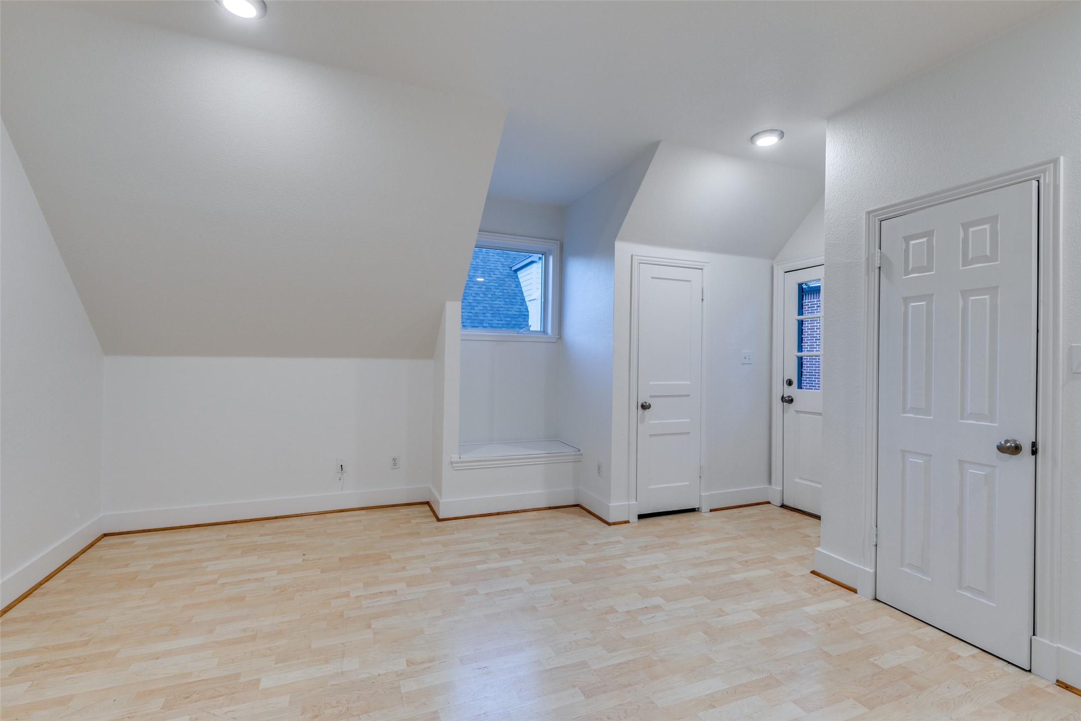 2909 Fondren Drive