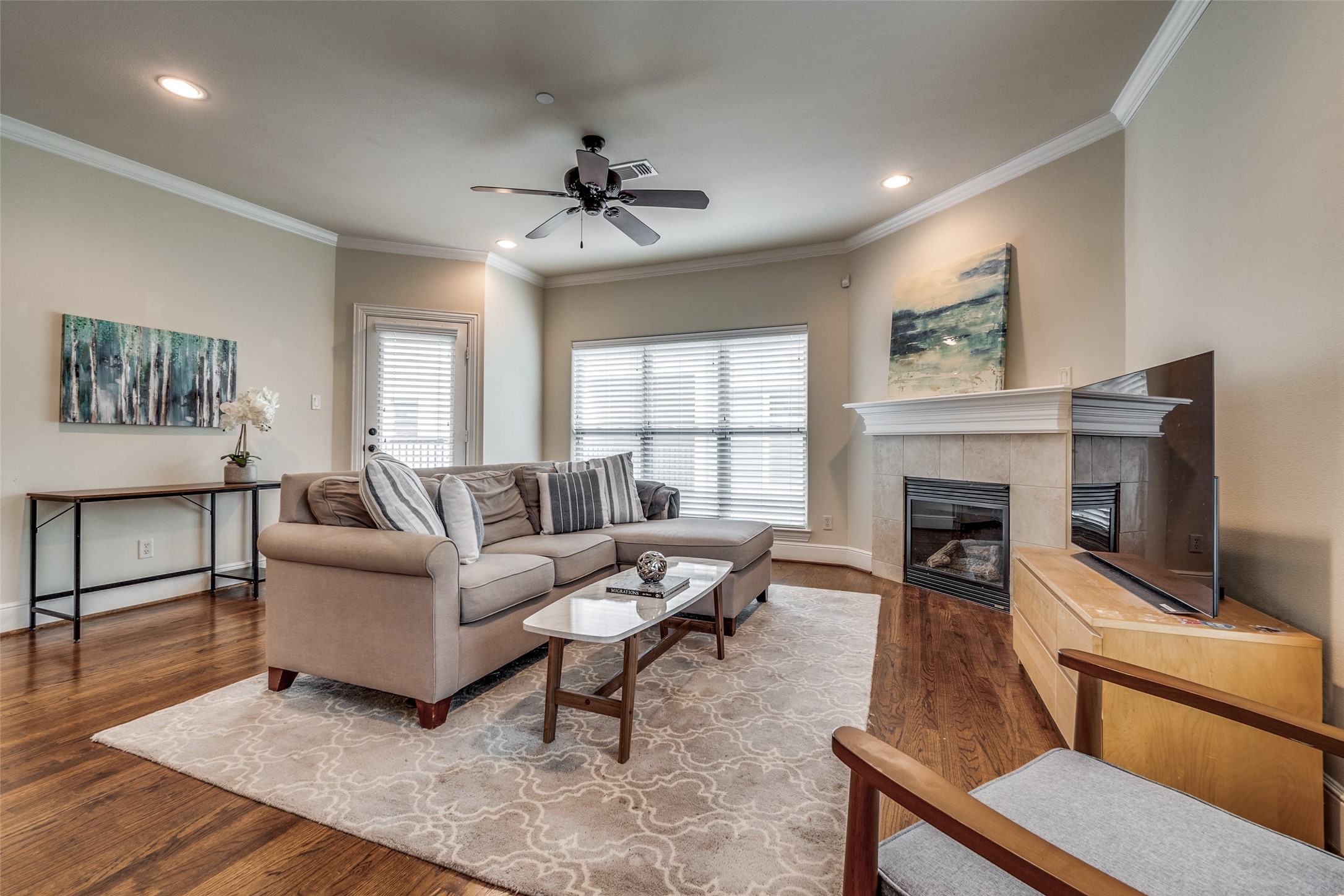 4524 Emerson Avenue 4