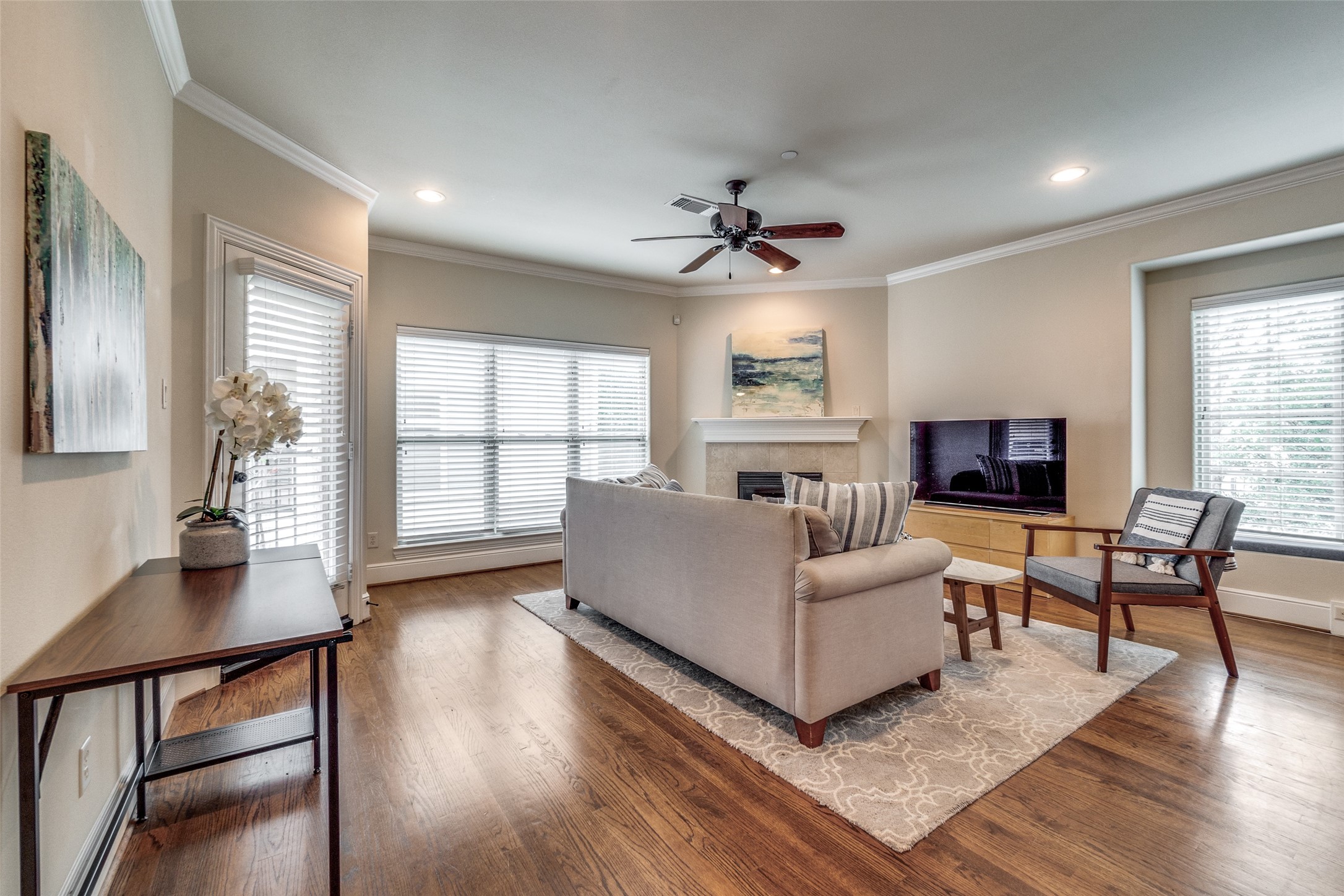 4524 Emerson Avenue 4