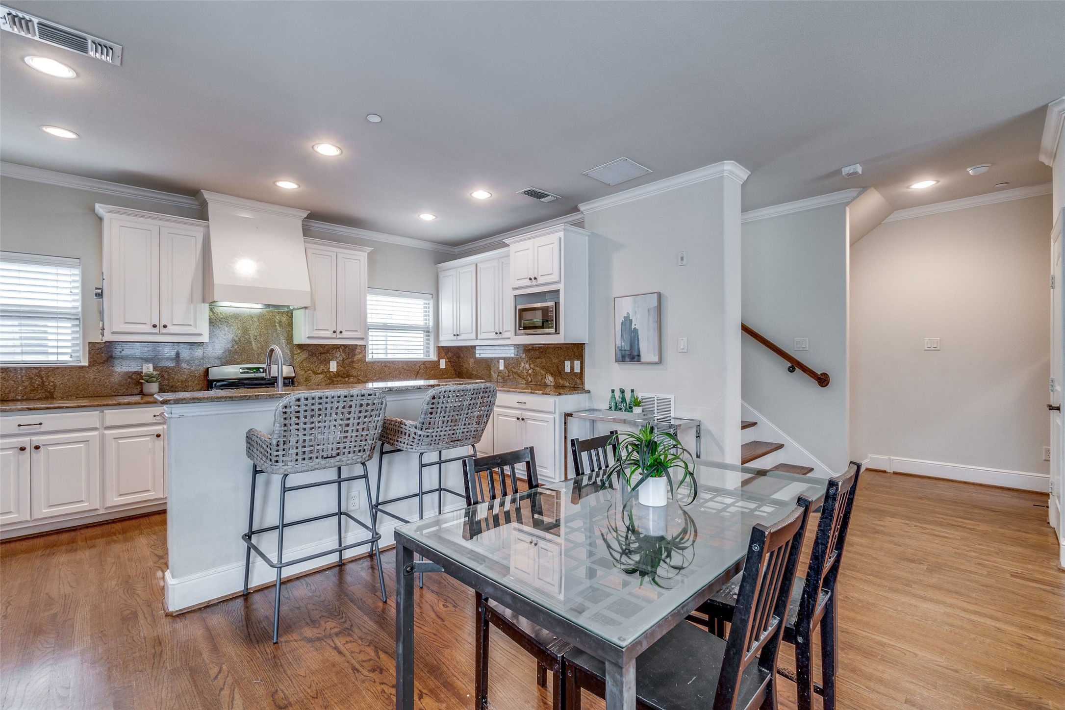 4524 Emerson Avenue 4