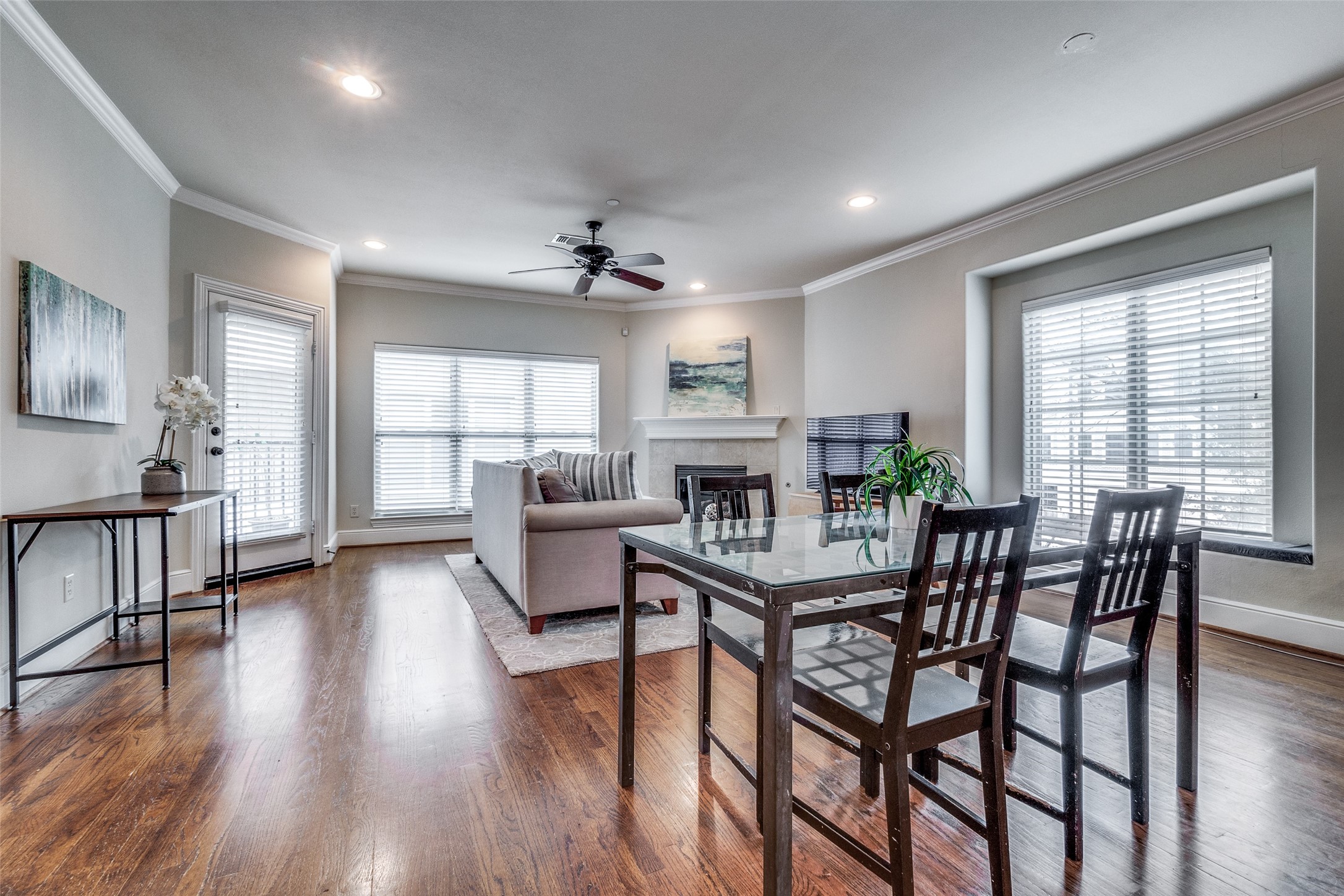 4524 Emerson Avenue 4