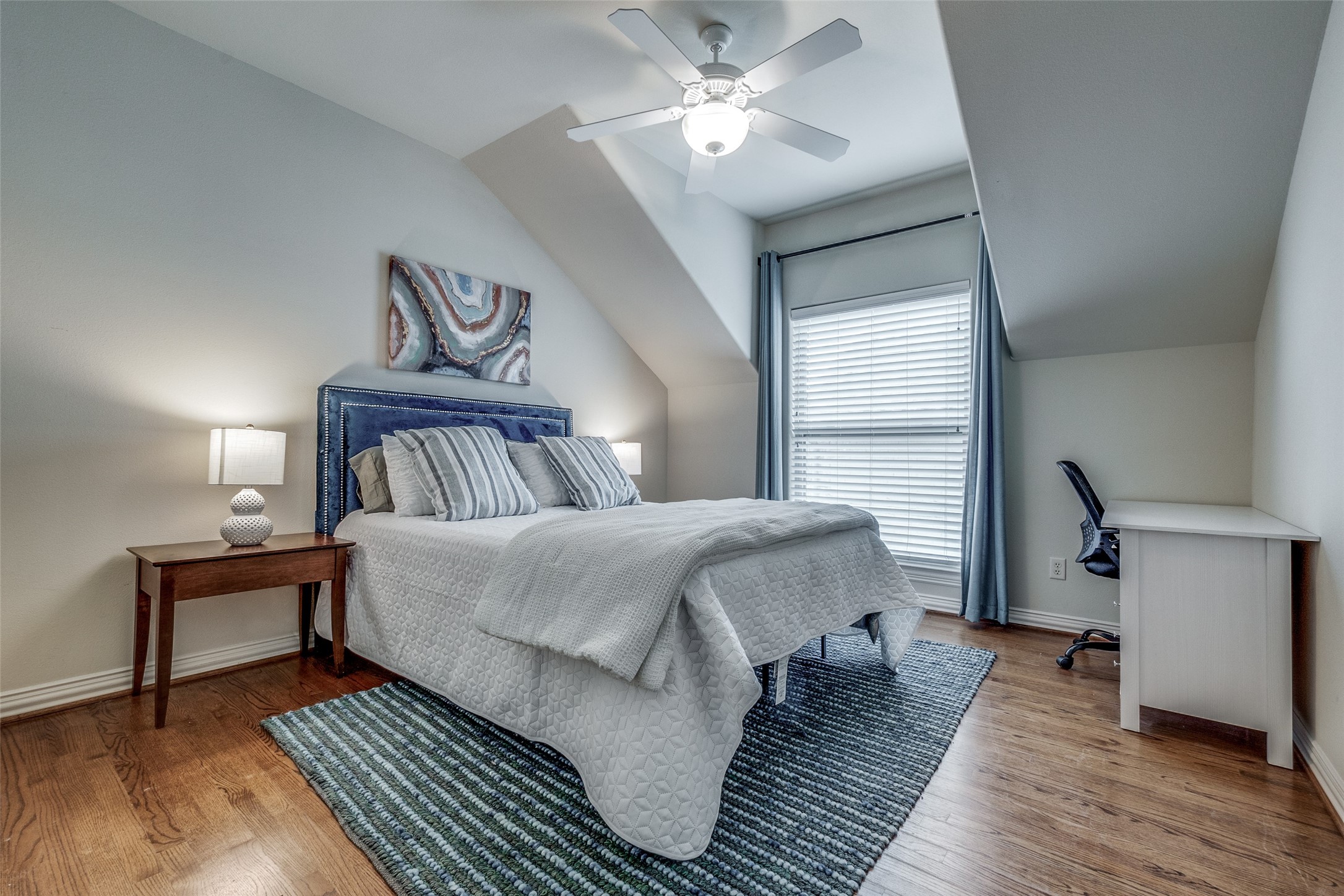 4524 Emerson Avenue 4