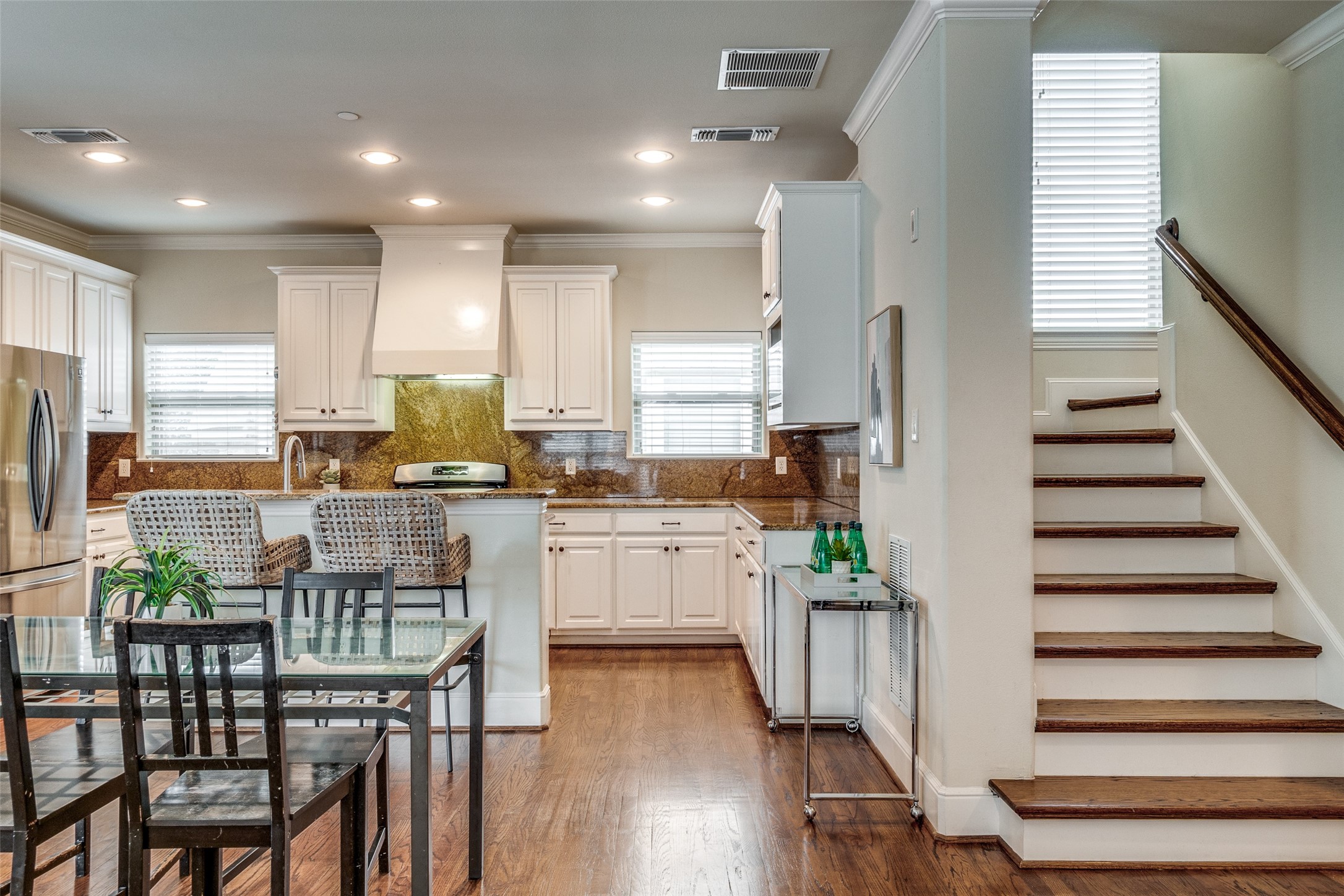 4524 Emerson Avenue 4