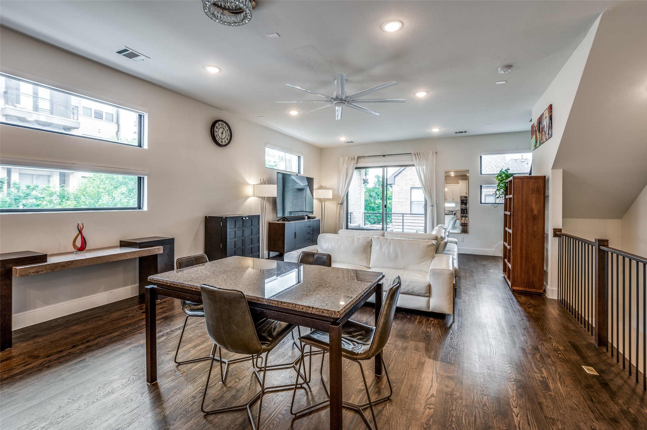 8203 Laflin Lane