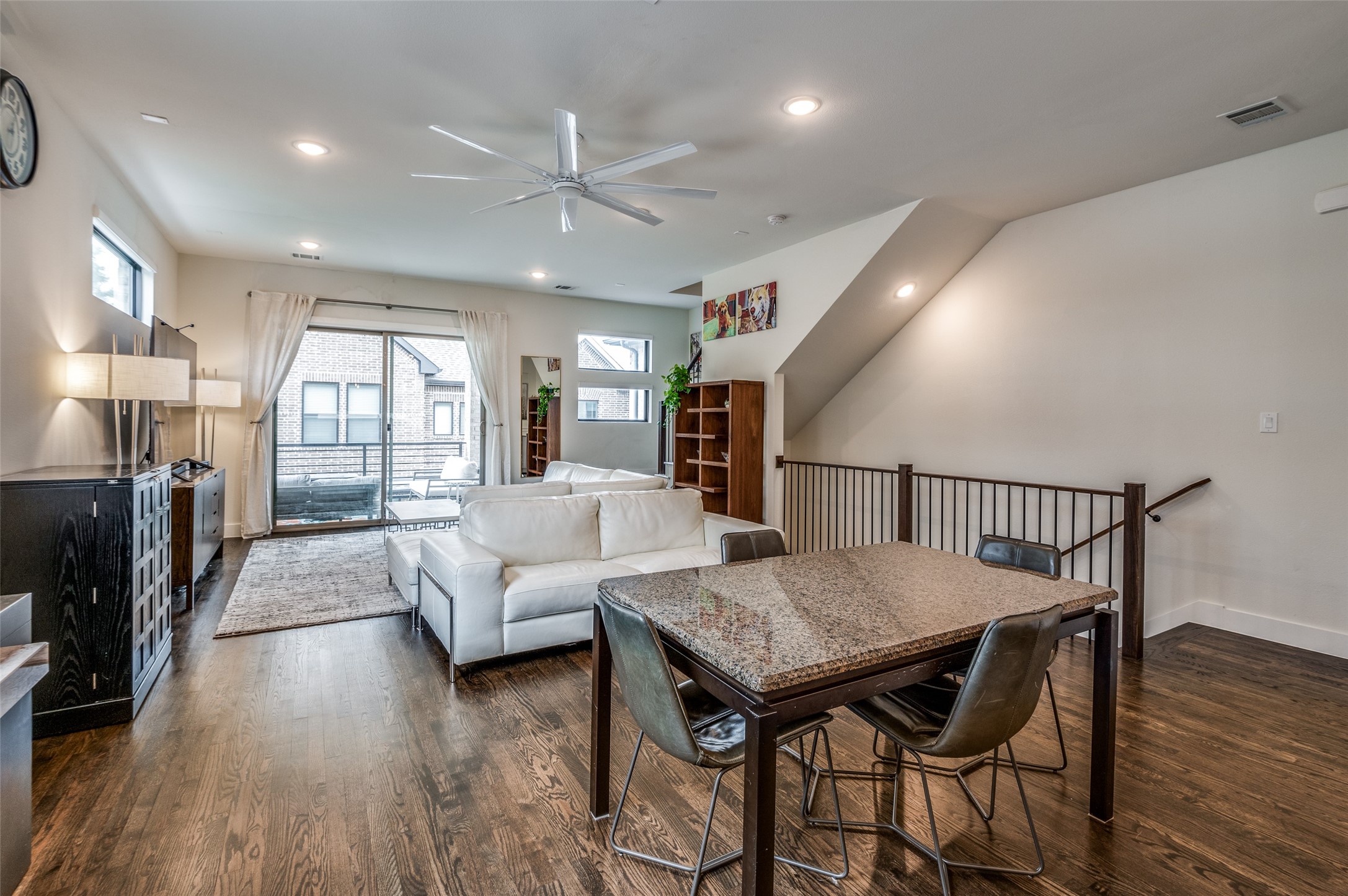 8203 Laflin Lane