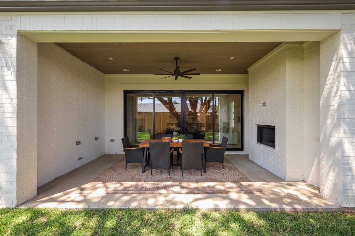 7706 Robin Road