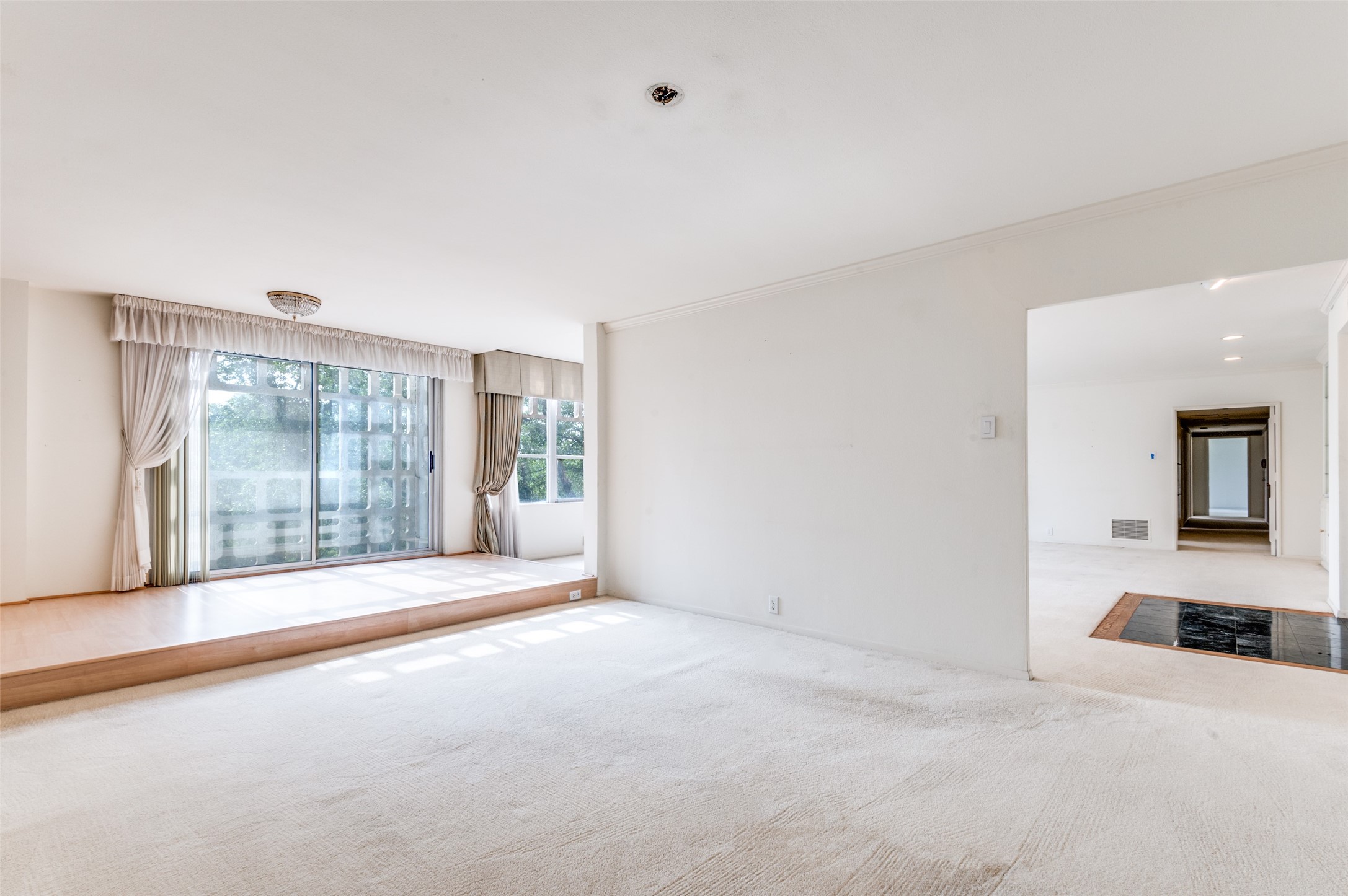 3525 Turtle Creek Boulevard 4A