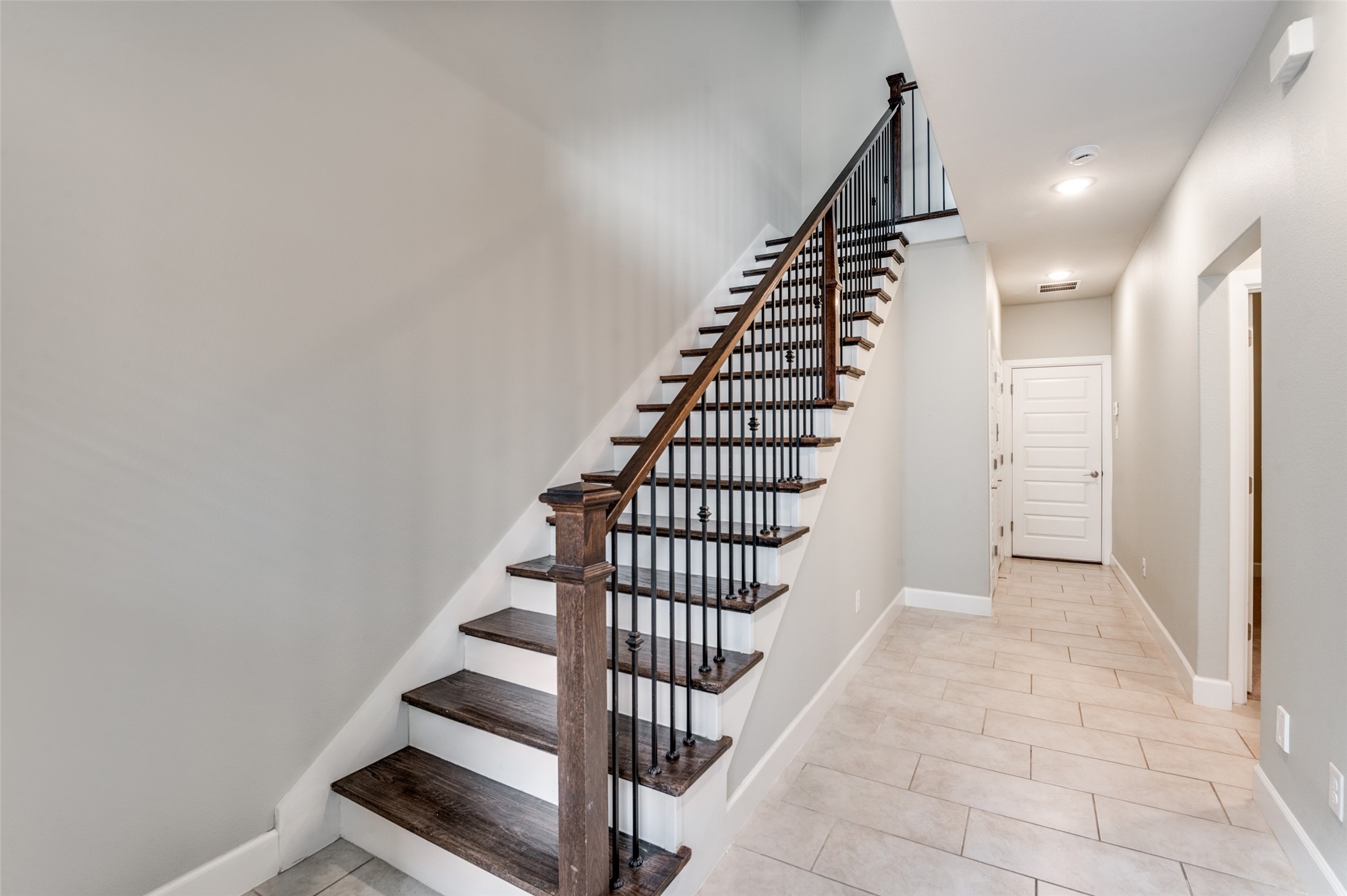 8233 Laflin Lane