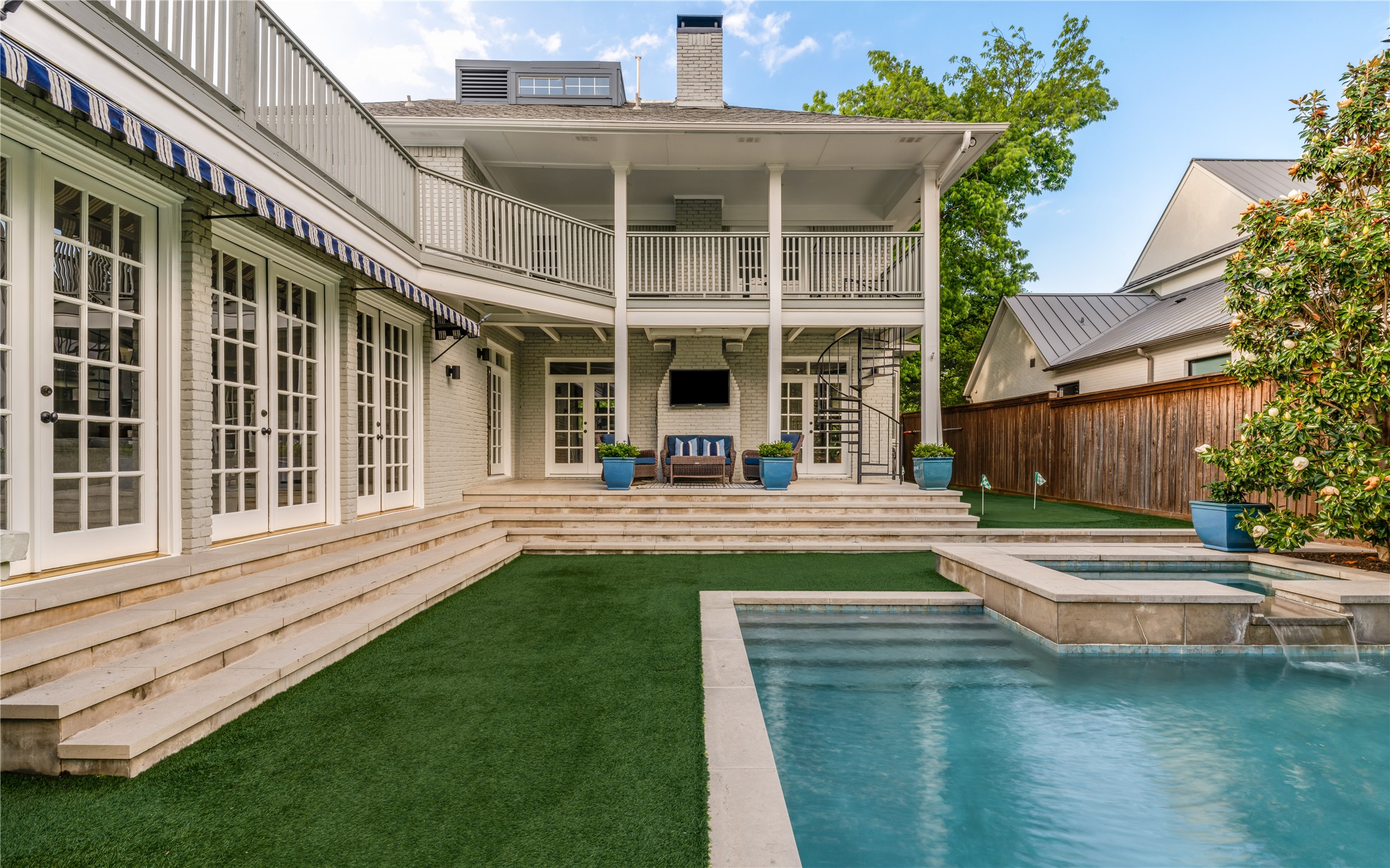 3641 Mockingbird Lane