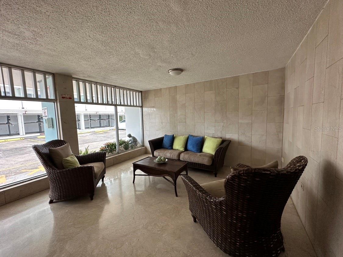 37 REINA DEL MAR COND., CALLE GARDENIA #11-E