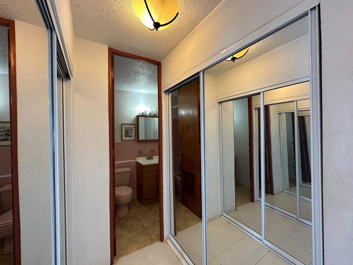 37 REINA DEL MAR COND., CALLE GARDENIA #11-E