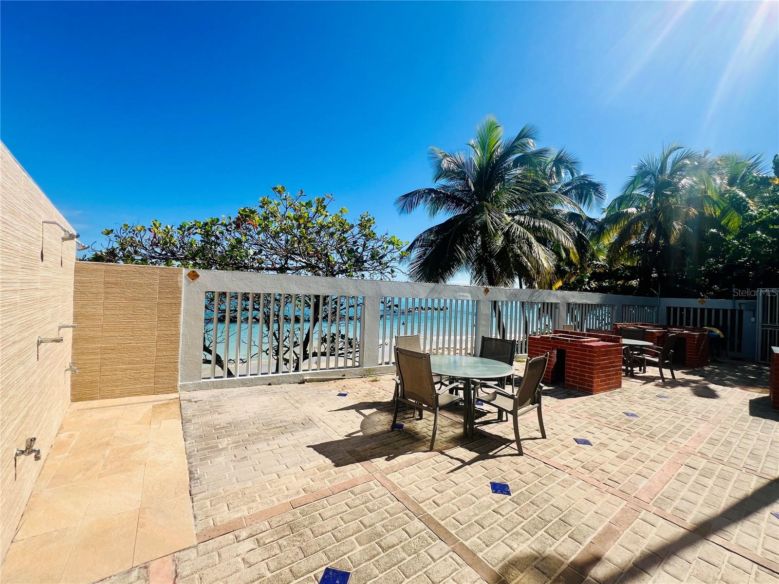 3205 ISLA VERDE AVE #1308