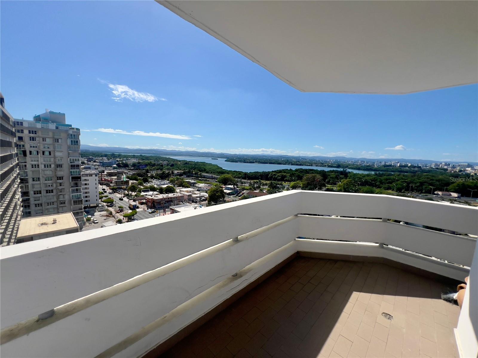 3205 ISLA VERDE AVE #1308