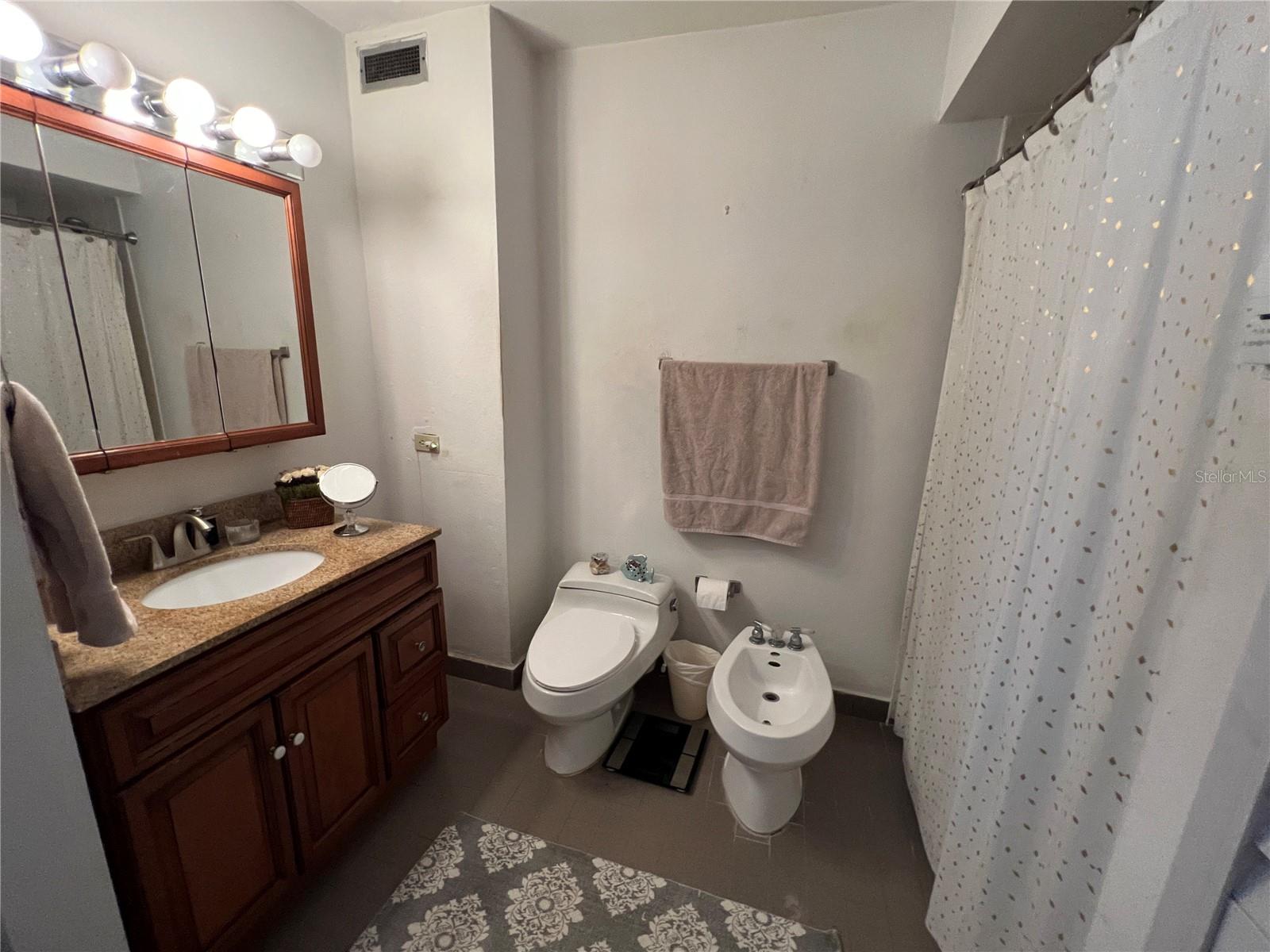 3205 ISLA VERDE AVE #1308