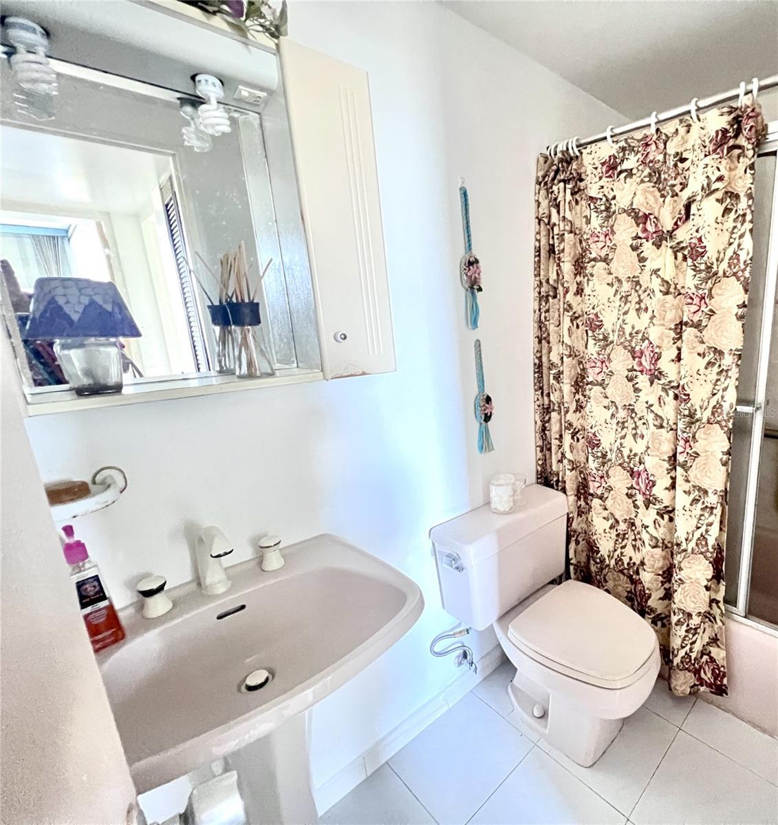 5347 AV. ISLA VERDE #1214