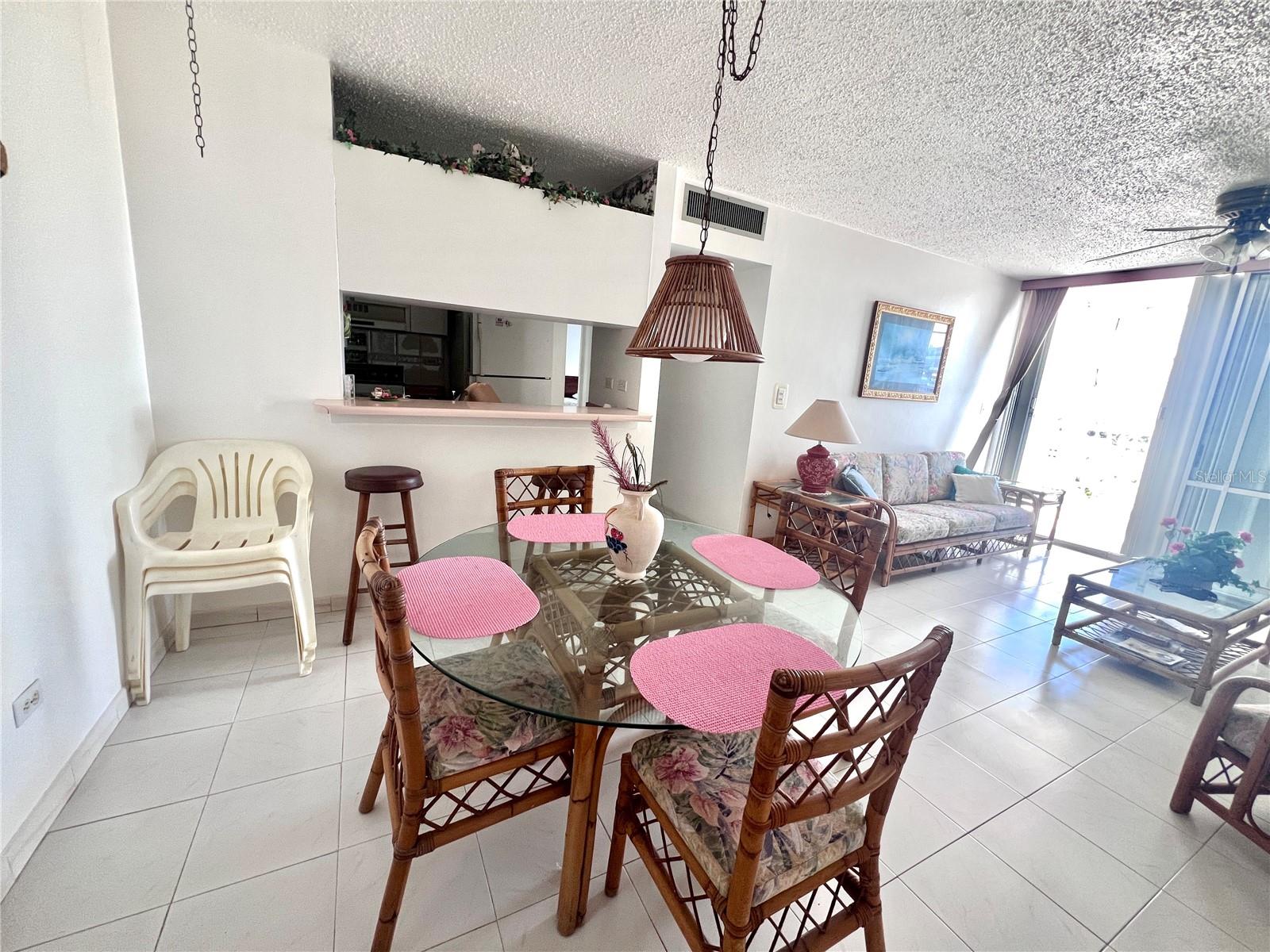5347 AV. ISLA VERDE #1214
