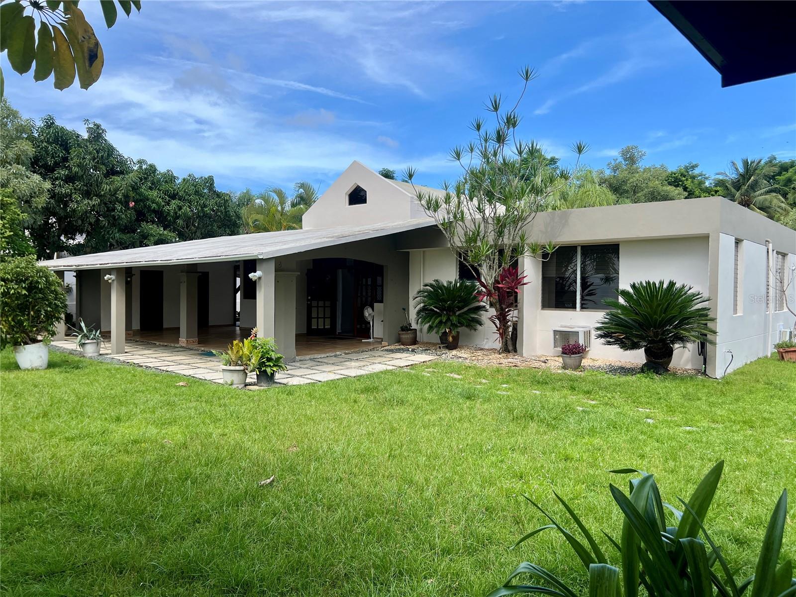 9 CALLE LOS ROBLES #G-42
