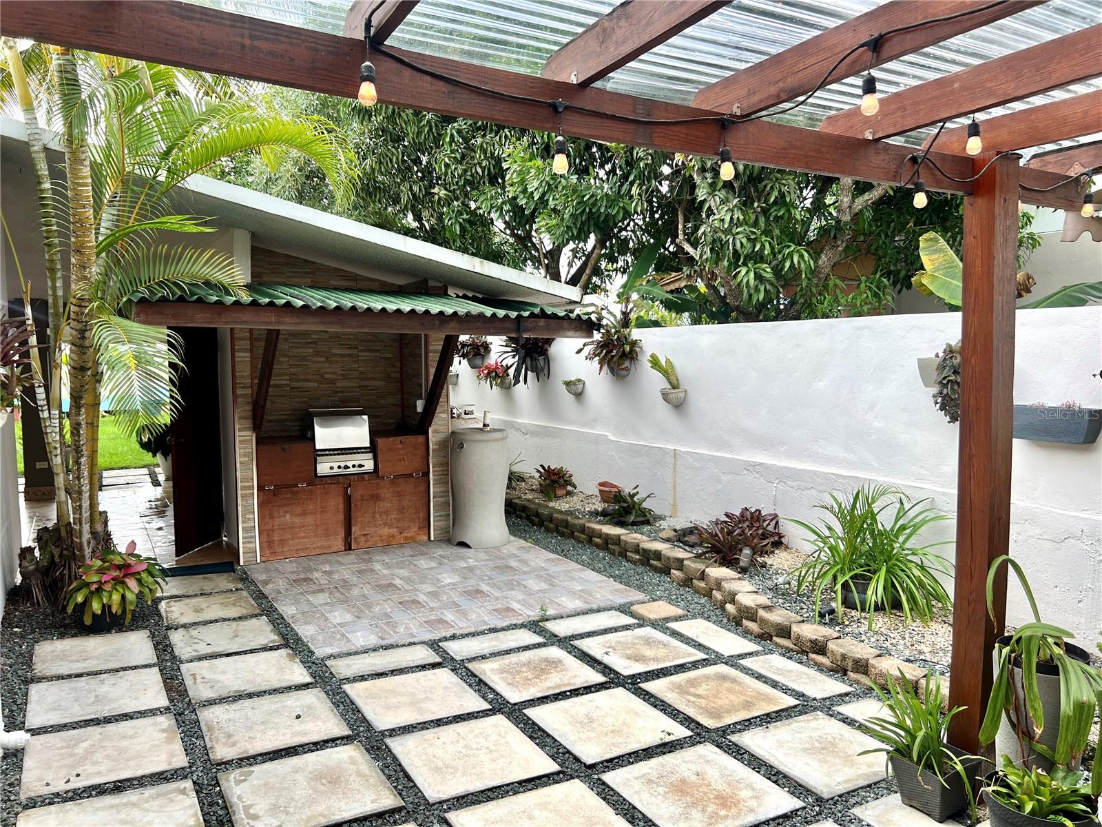 9 CALLE LOS ROBLES #G-42