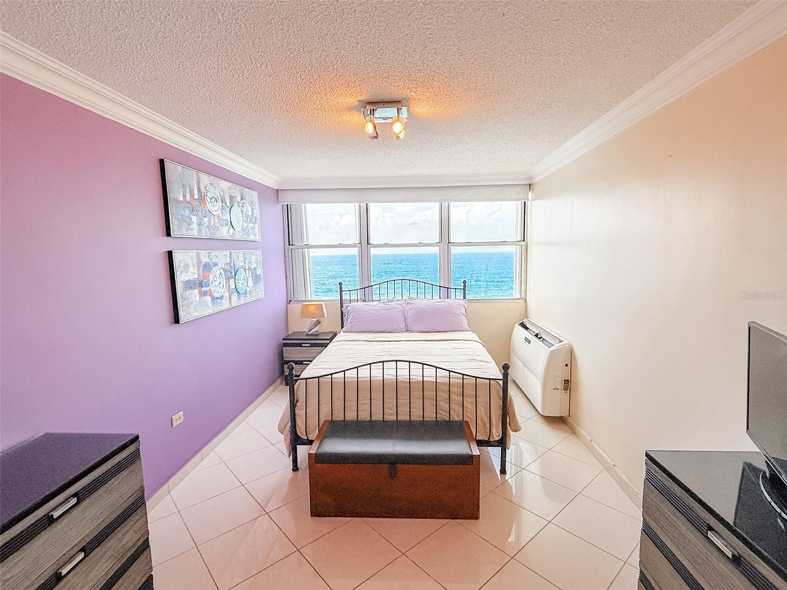 1035 ASHFORD AVE #802