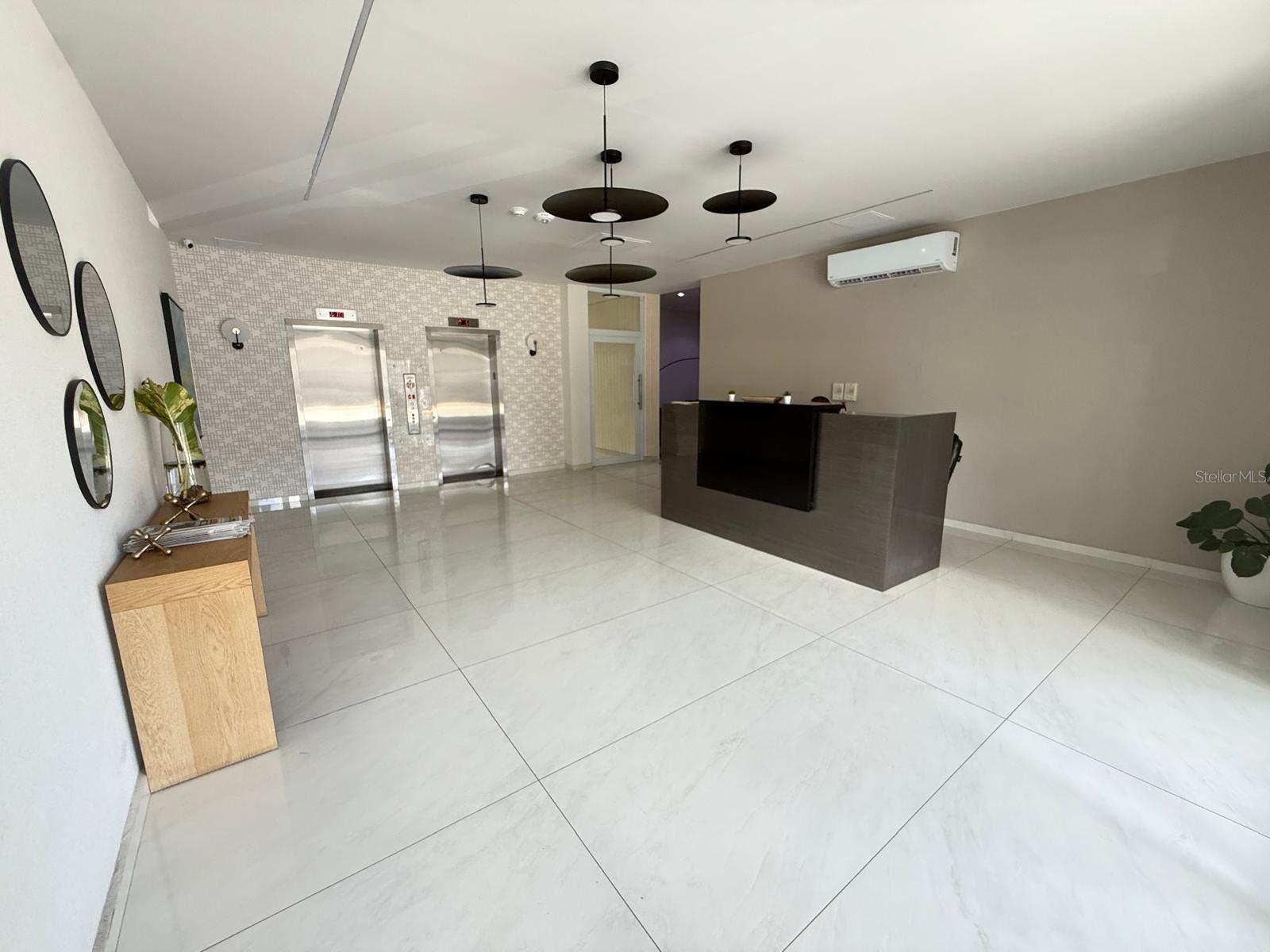 4123 ISLA VERDE AVE. #1001