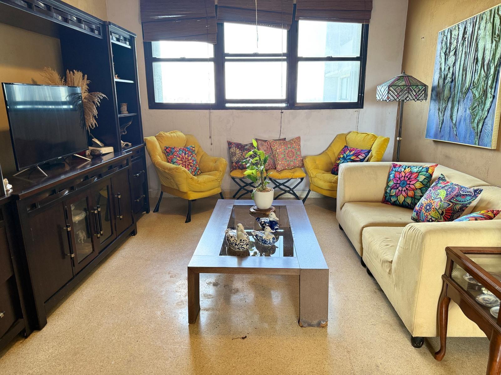 267 SAN JORGE AVE. #9A