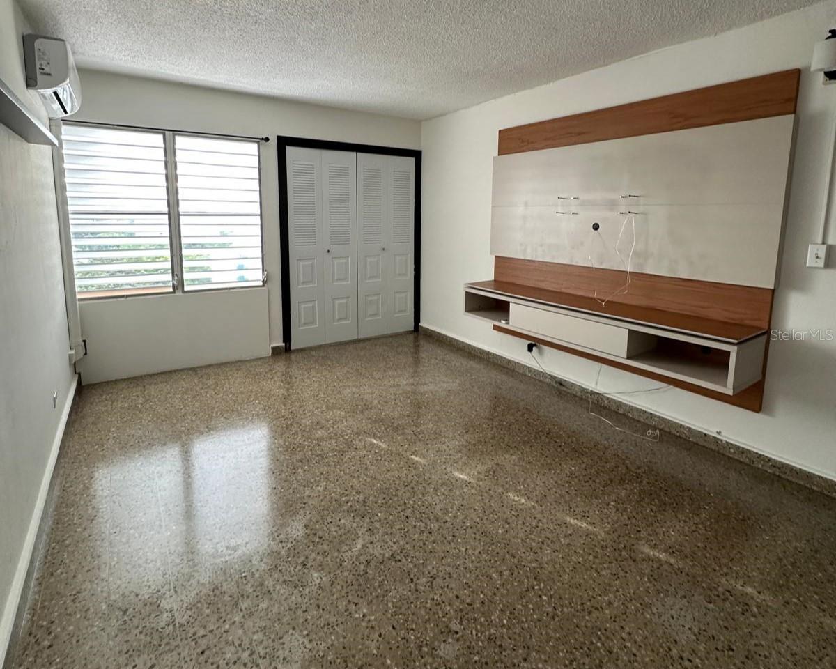 500 CALLE GUAYANILLA #1001