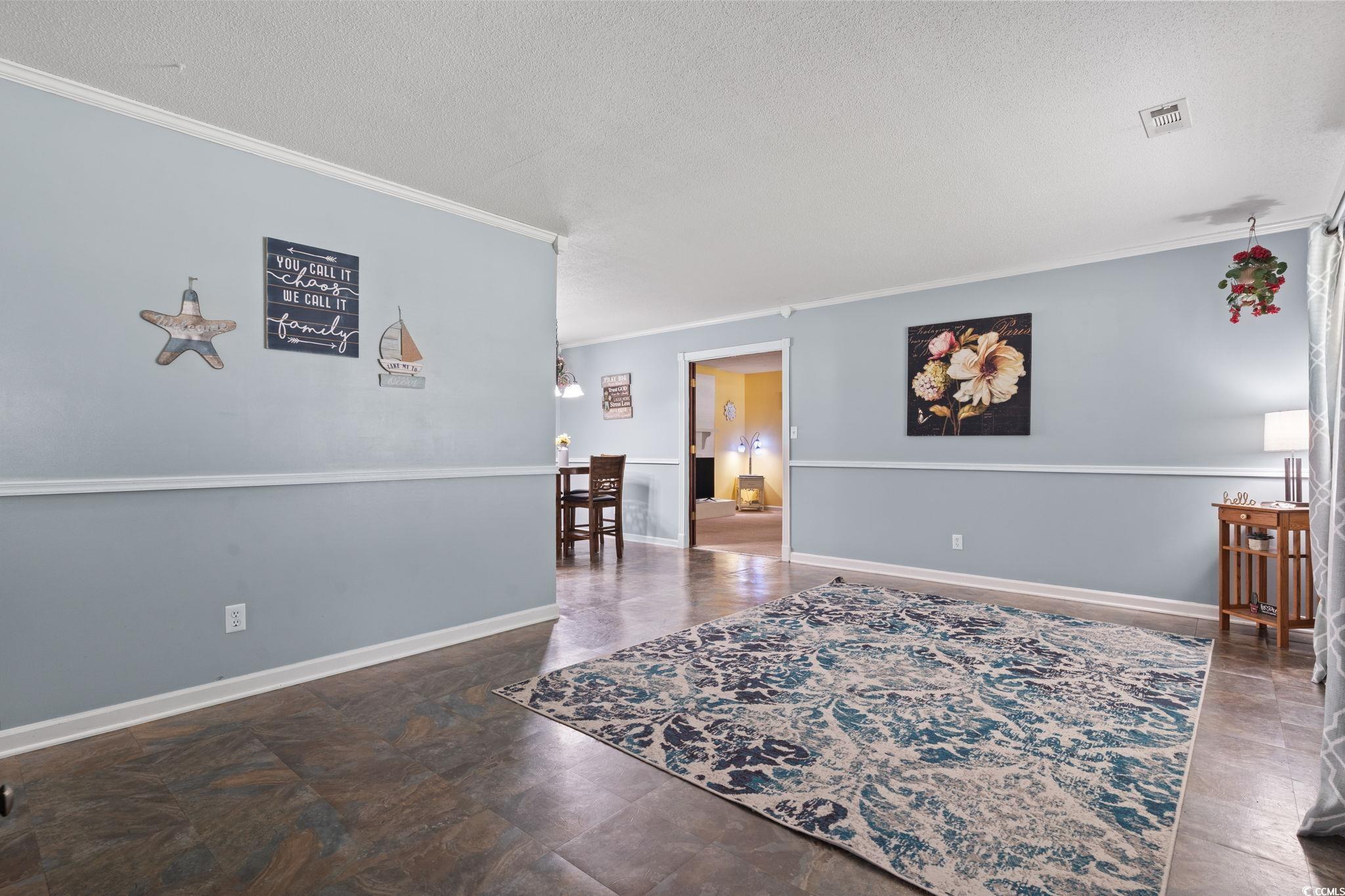 5675 Dogwood Circle